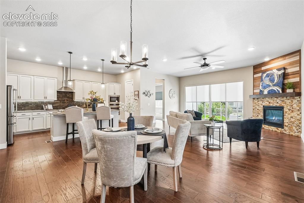 6687 Enclave Vista Loop