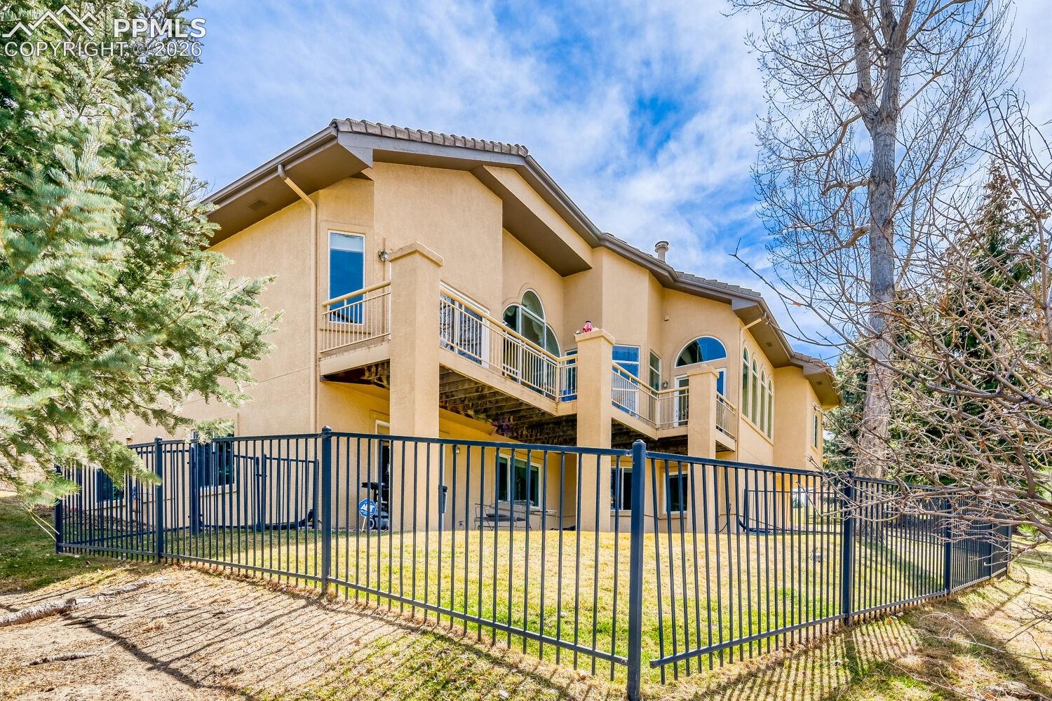 3550 Muirfield Drive