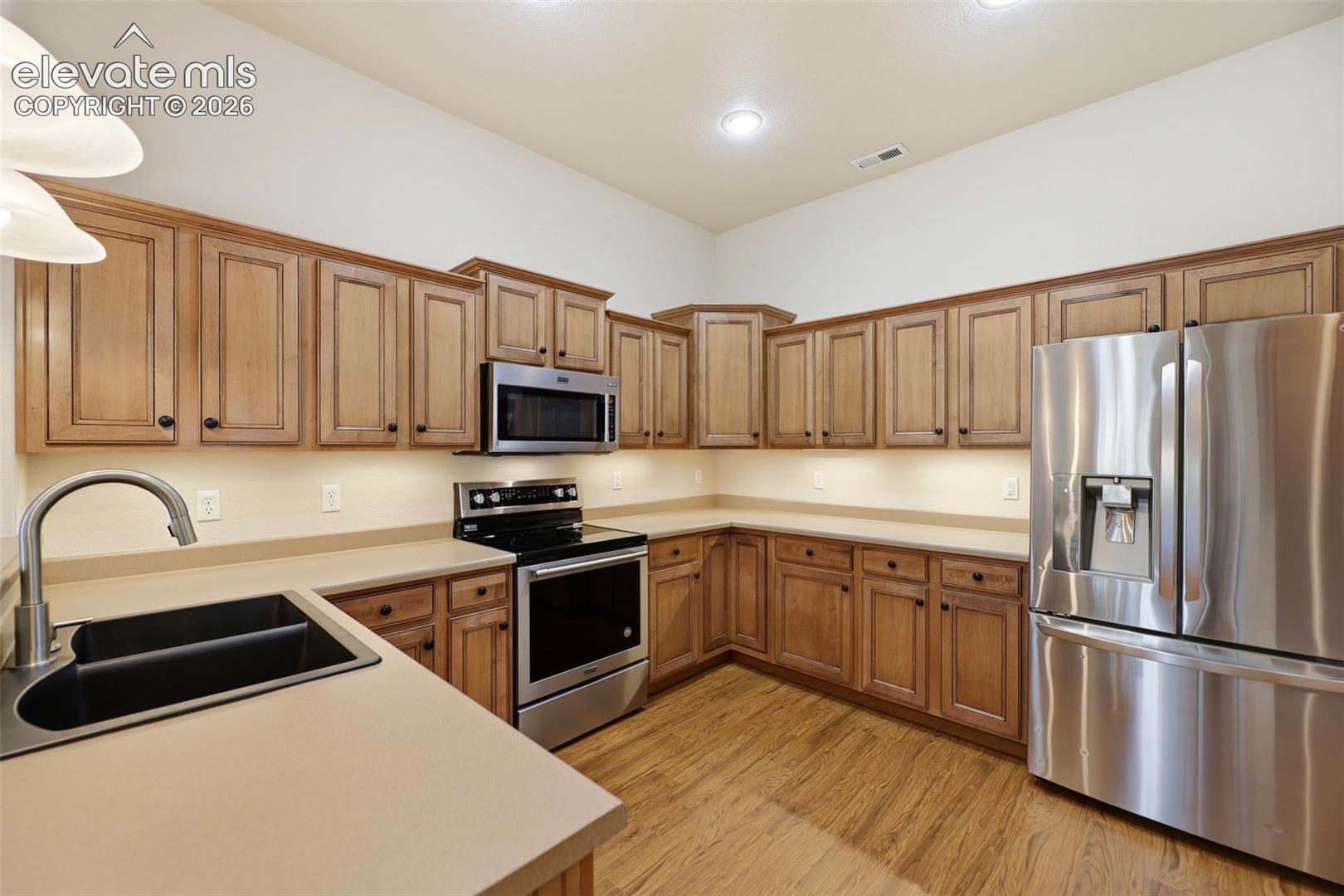 6638 Bethesda Point Unit: A