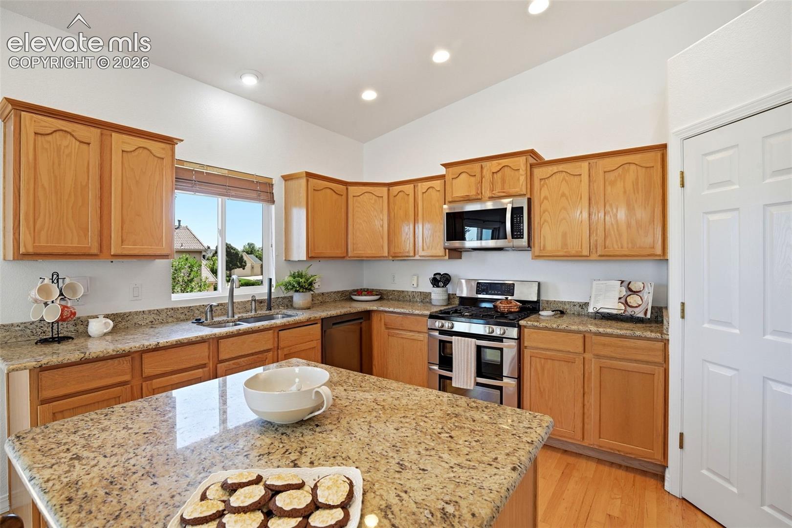 5875 Drifter Street