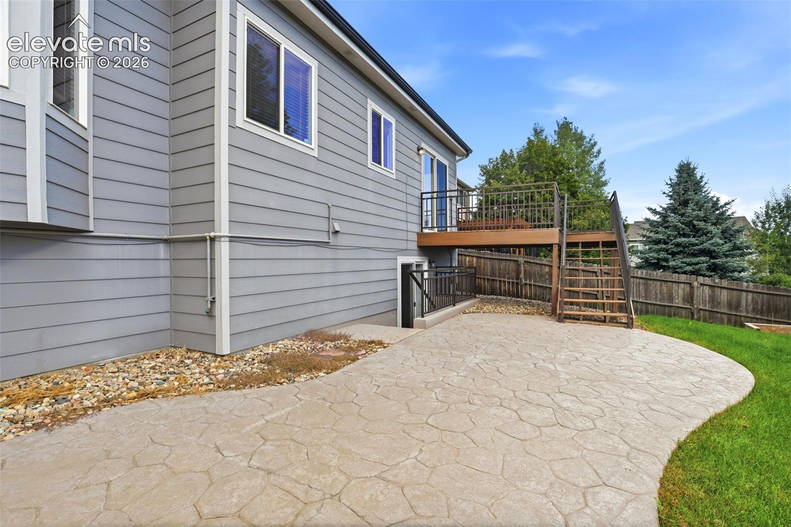 5875 Drifter Street