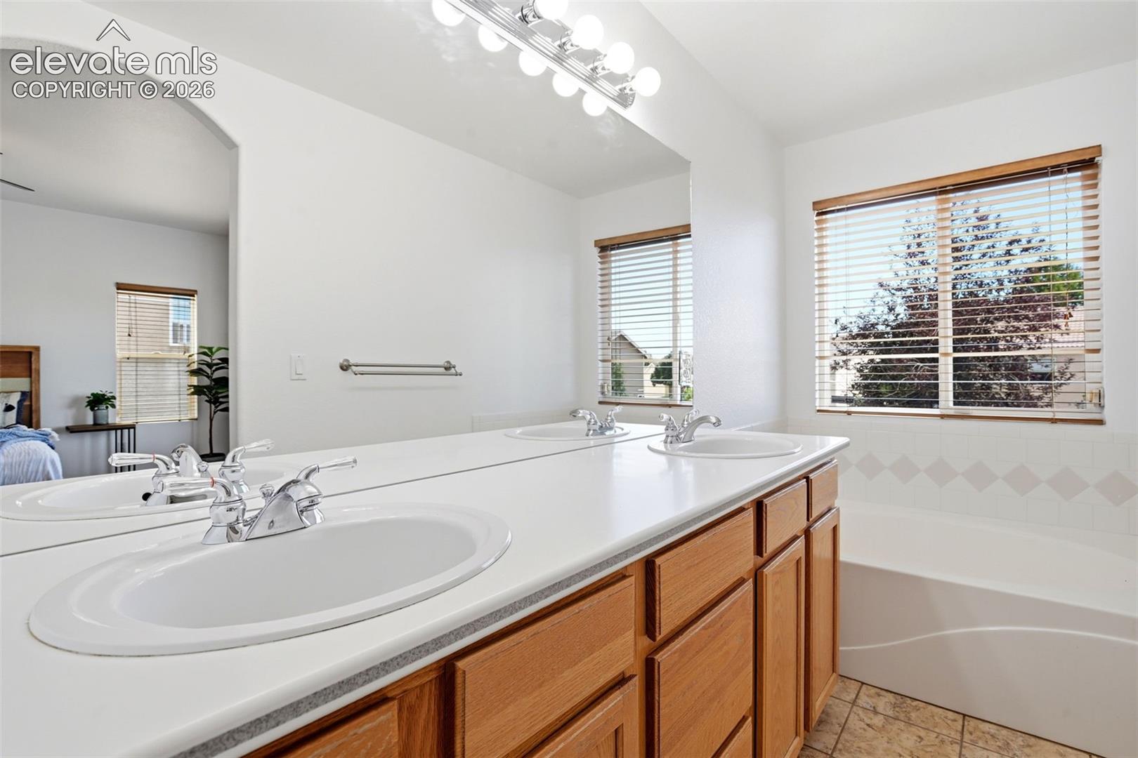 5875 Drifter Street