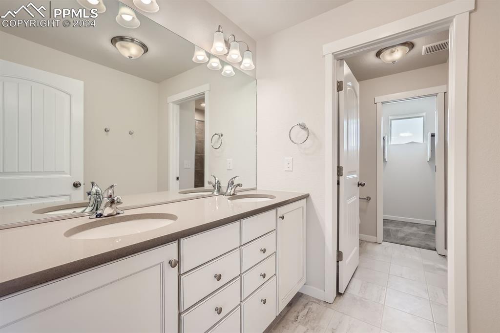 11253 Modern Meadow Loop