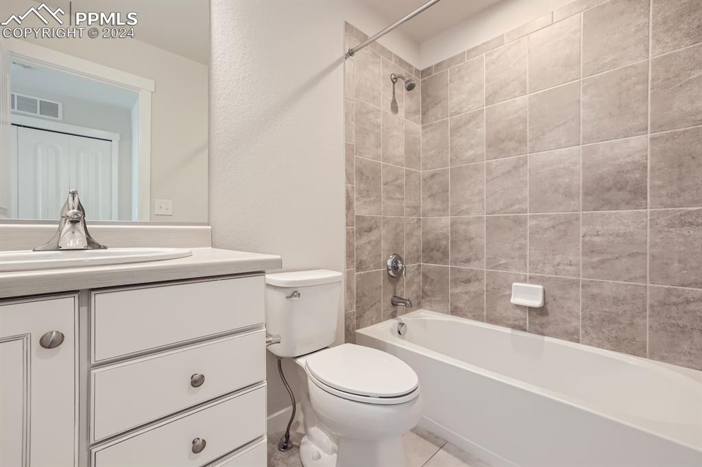 11253 Modern Meadow Loop