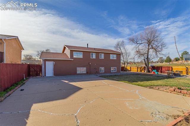 3410 Bridgewood Lane