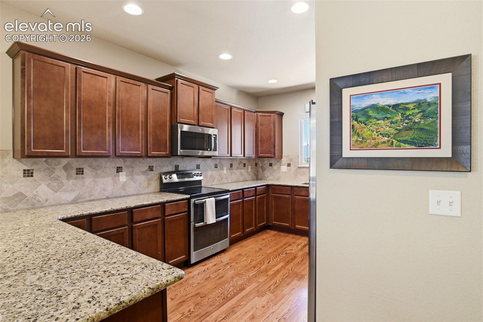 5473 Lions Gate Lane