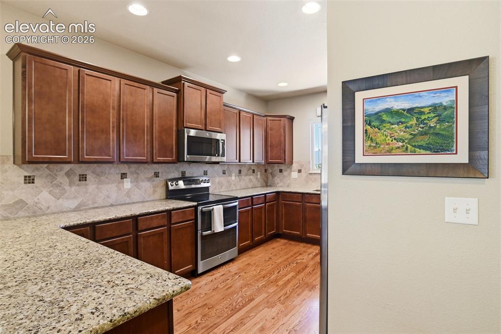 5473 Lions Gate Lane