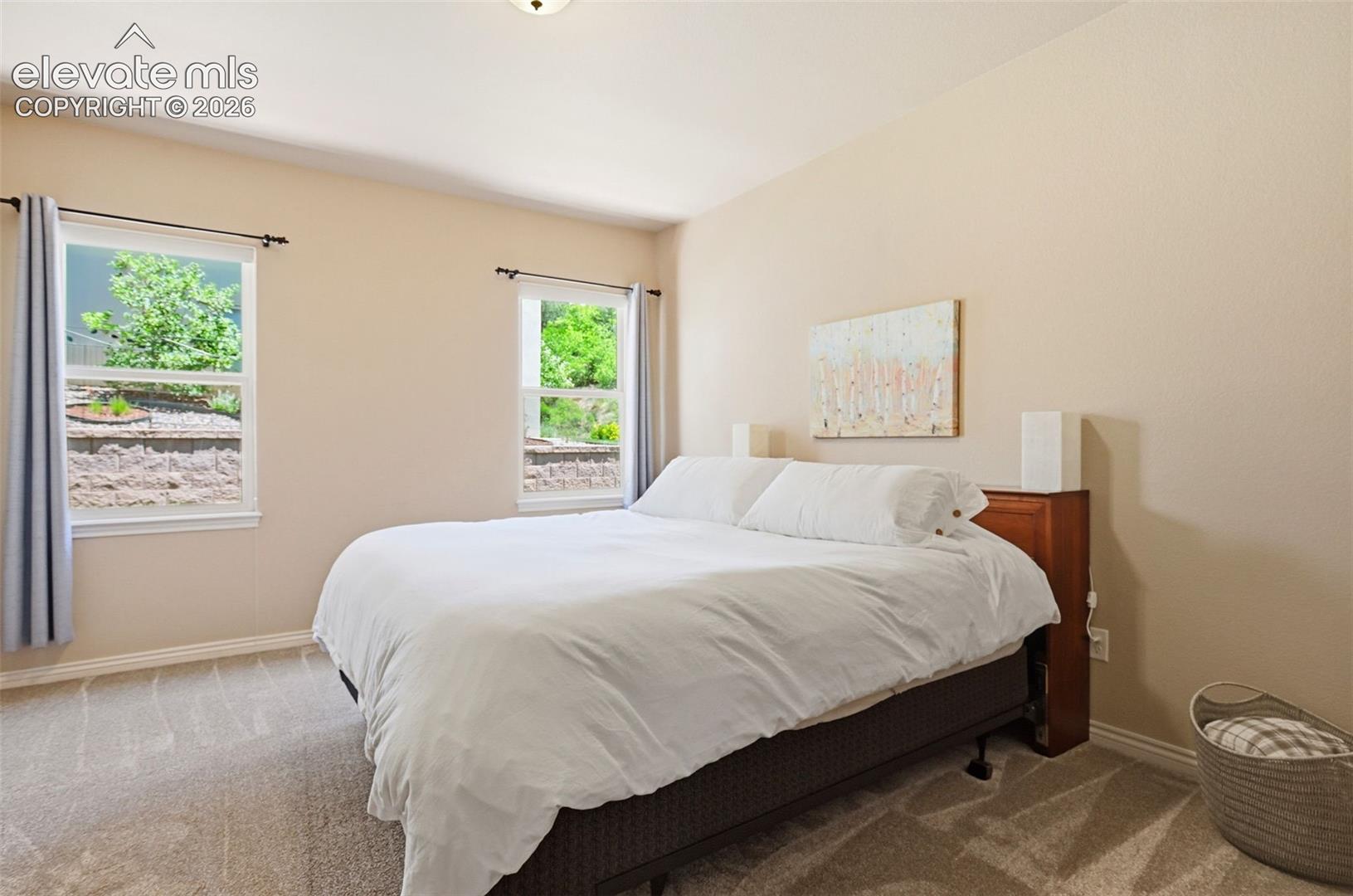 5473 Lions Gate Lane