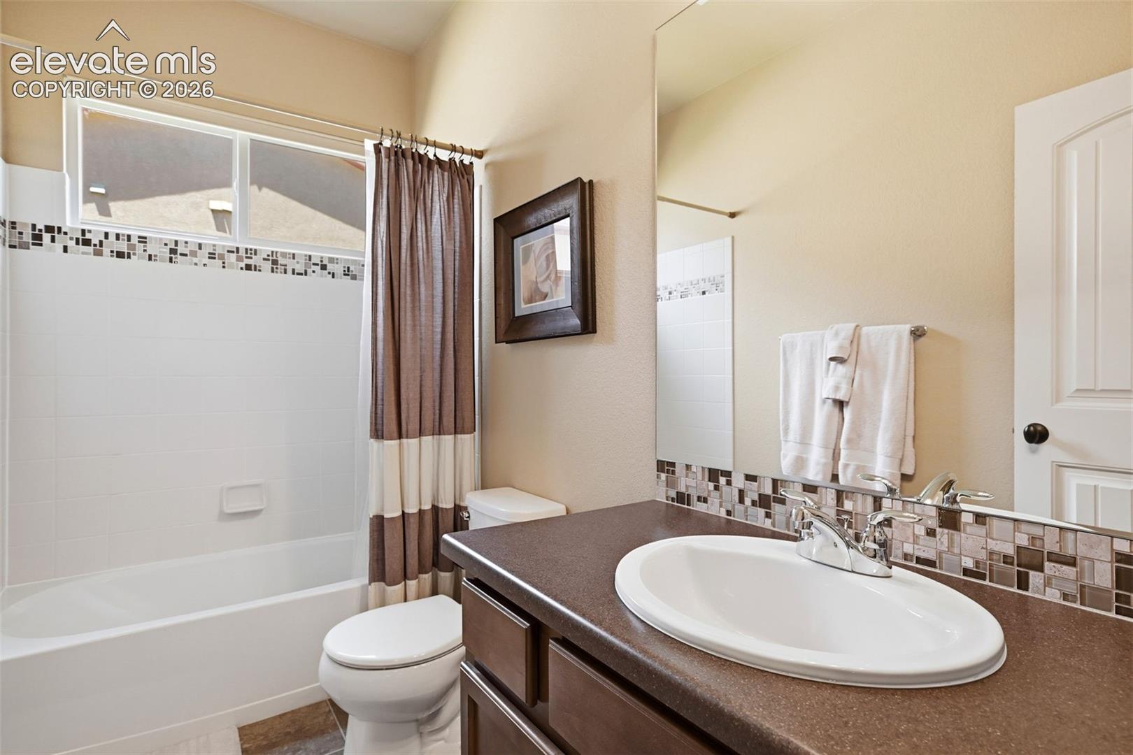5473 Lions Gate Lane