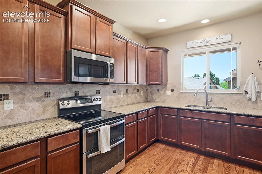5473 Lions Gate Lane