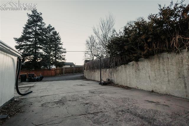 2210 Monteagle Street