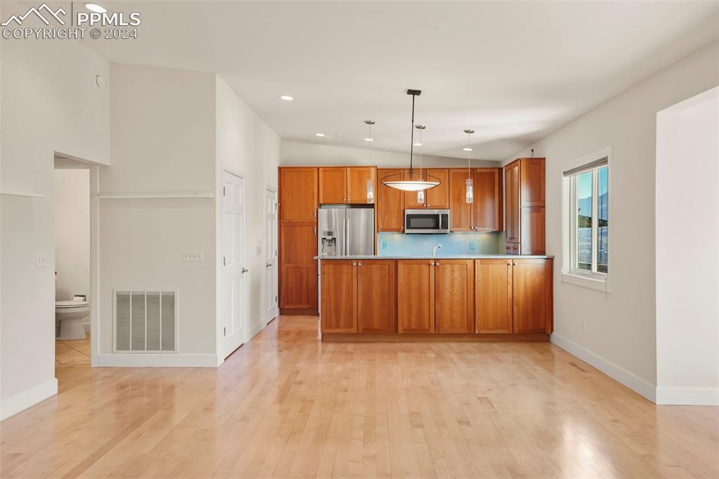 954 Fontmore Road