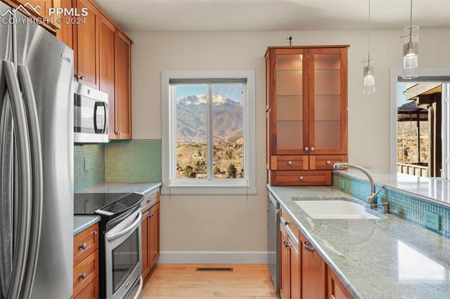 954 Fontmore Road