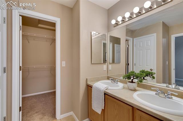 7489 Sandy Springs Point