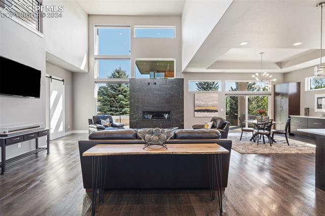 2813 Cathedral Park View