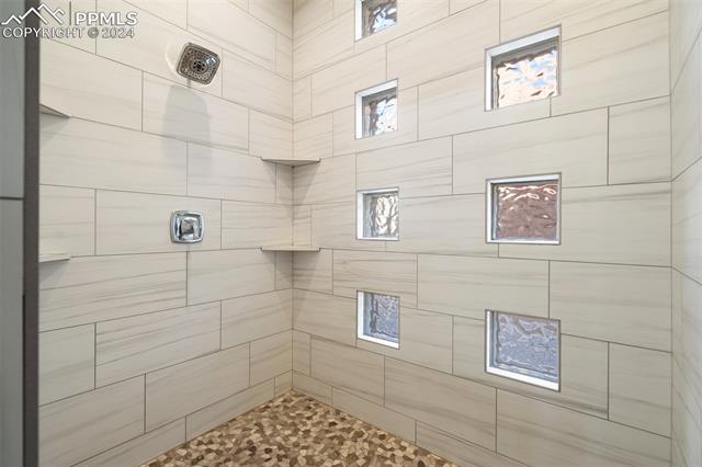 2813 Cathedral Park View