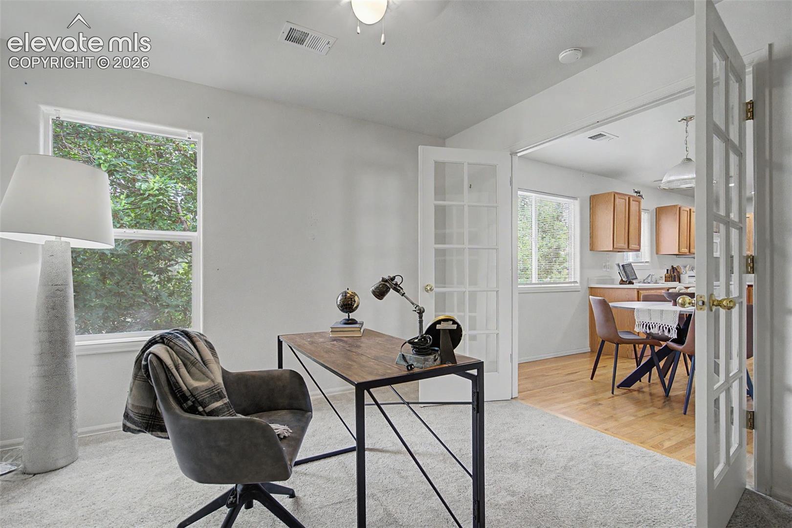 4975 Universal Heights