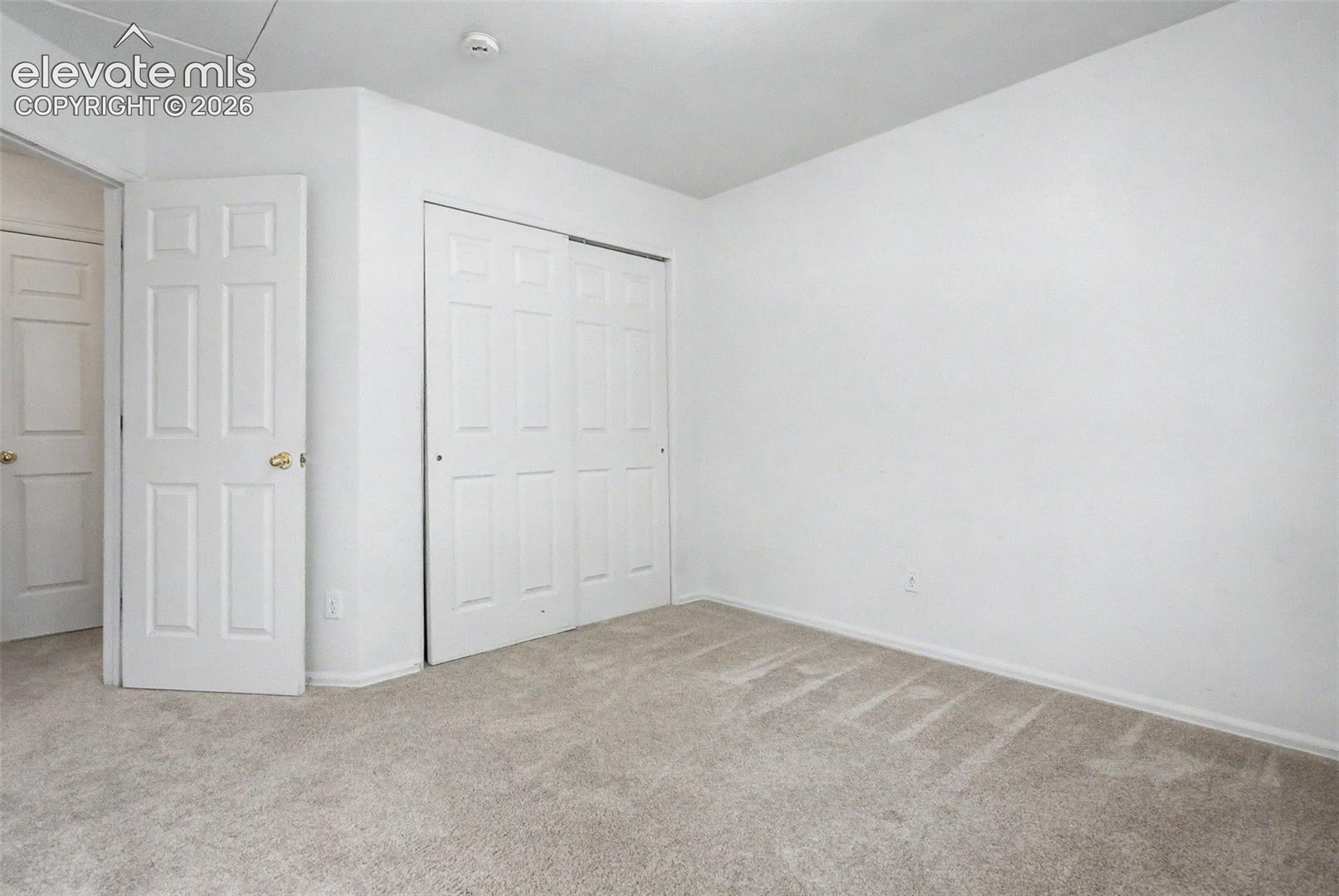 4975 Universal Heights