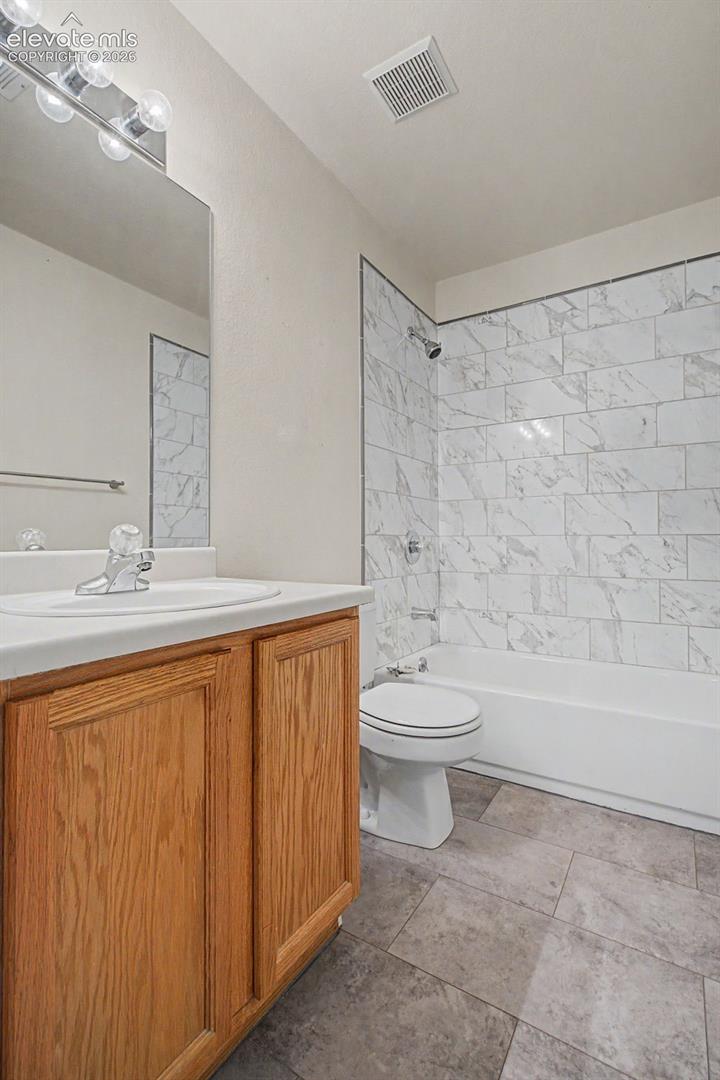4975 Universal Heights