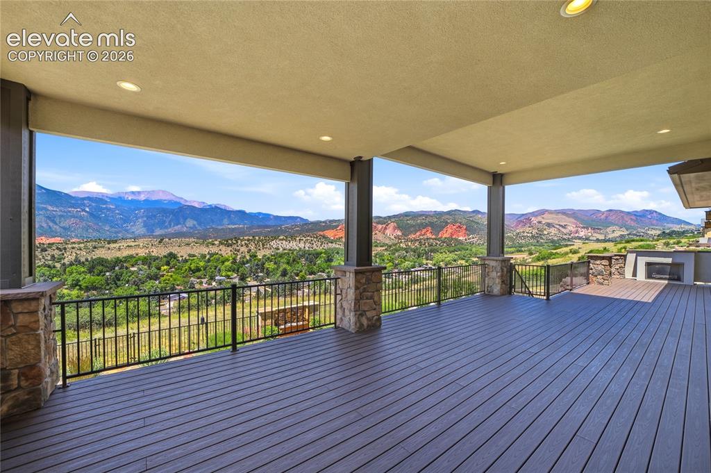 2716 Cathedral Rock View