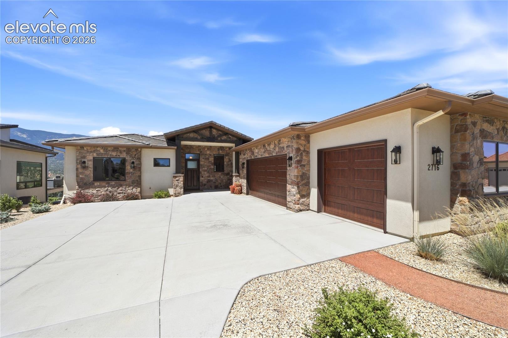 2716 Cathedral Rock View