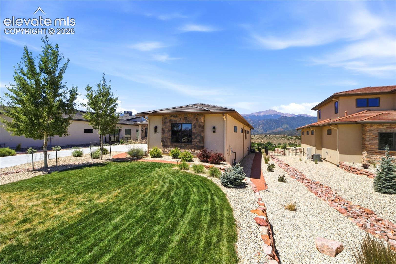 2716 Cathedral Rock View