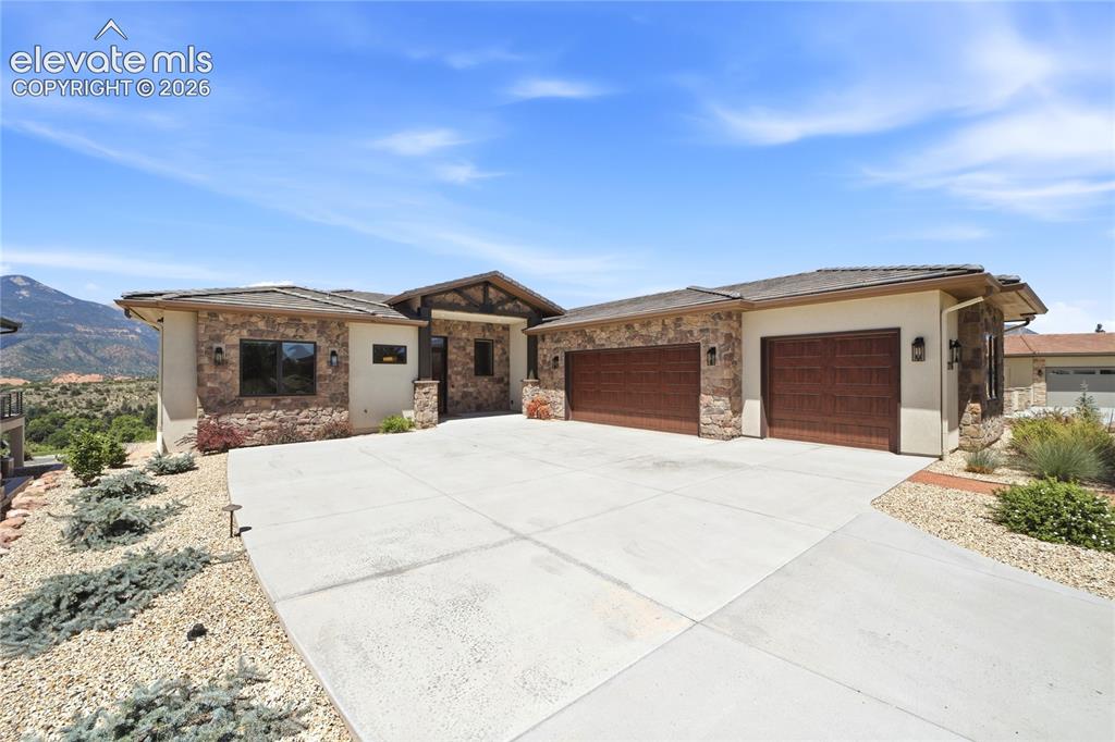 2716 Cathedral Rock View