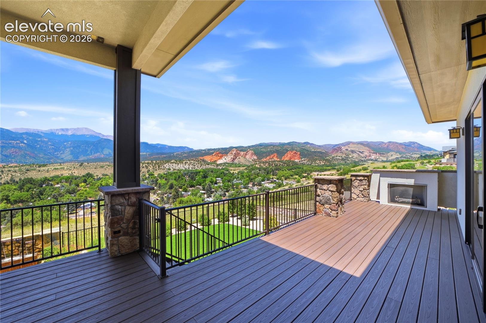 2716 Cathedral Rock View