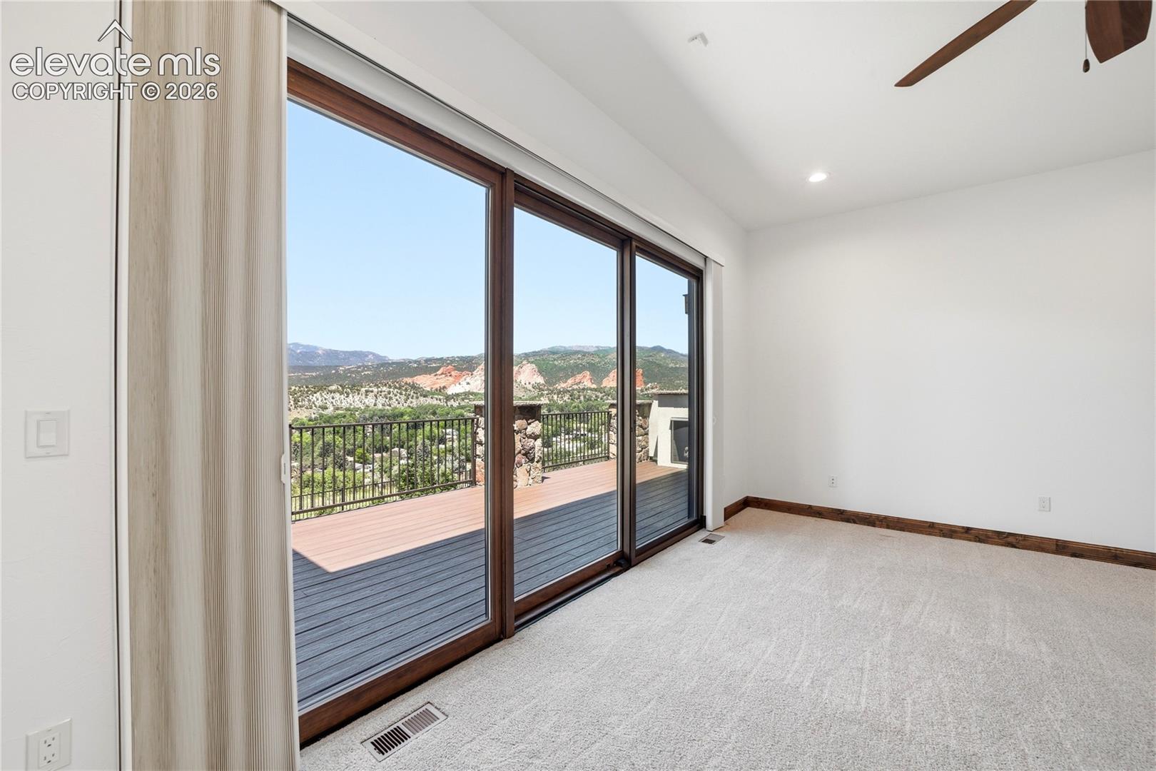 2716 Cathedral Rock View
