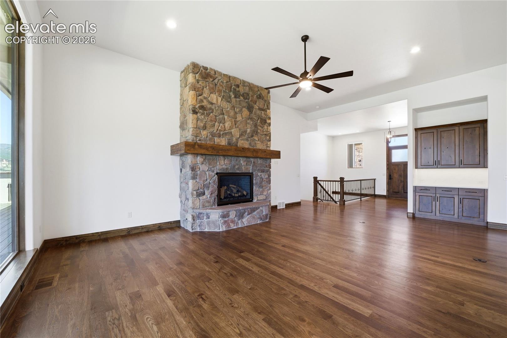 2716 Cathedral Rock View