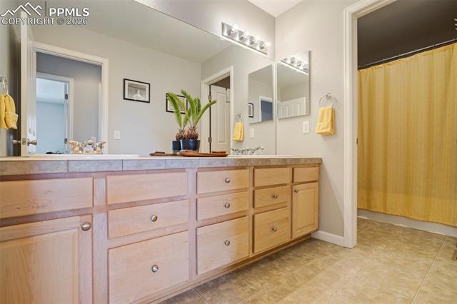 9060 Sky King Drive