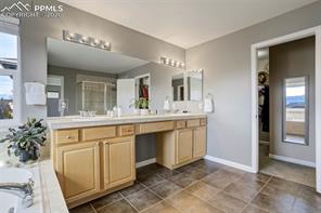 9060 Sky King Drive