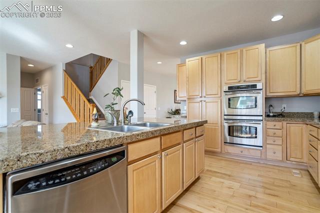 9060 Sky King Drive