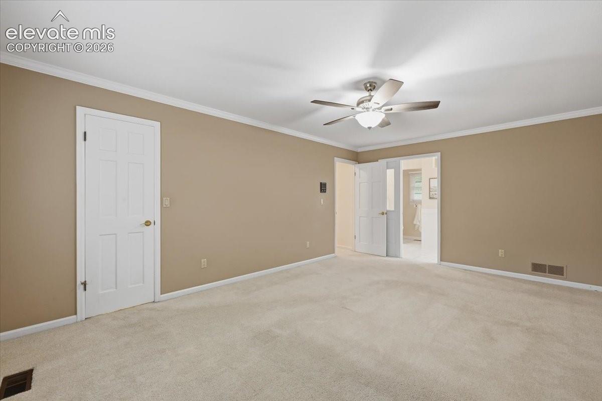 6914 Oak Valley Drive