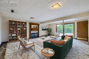 2607 Centre Lane