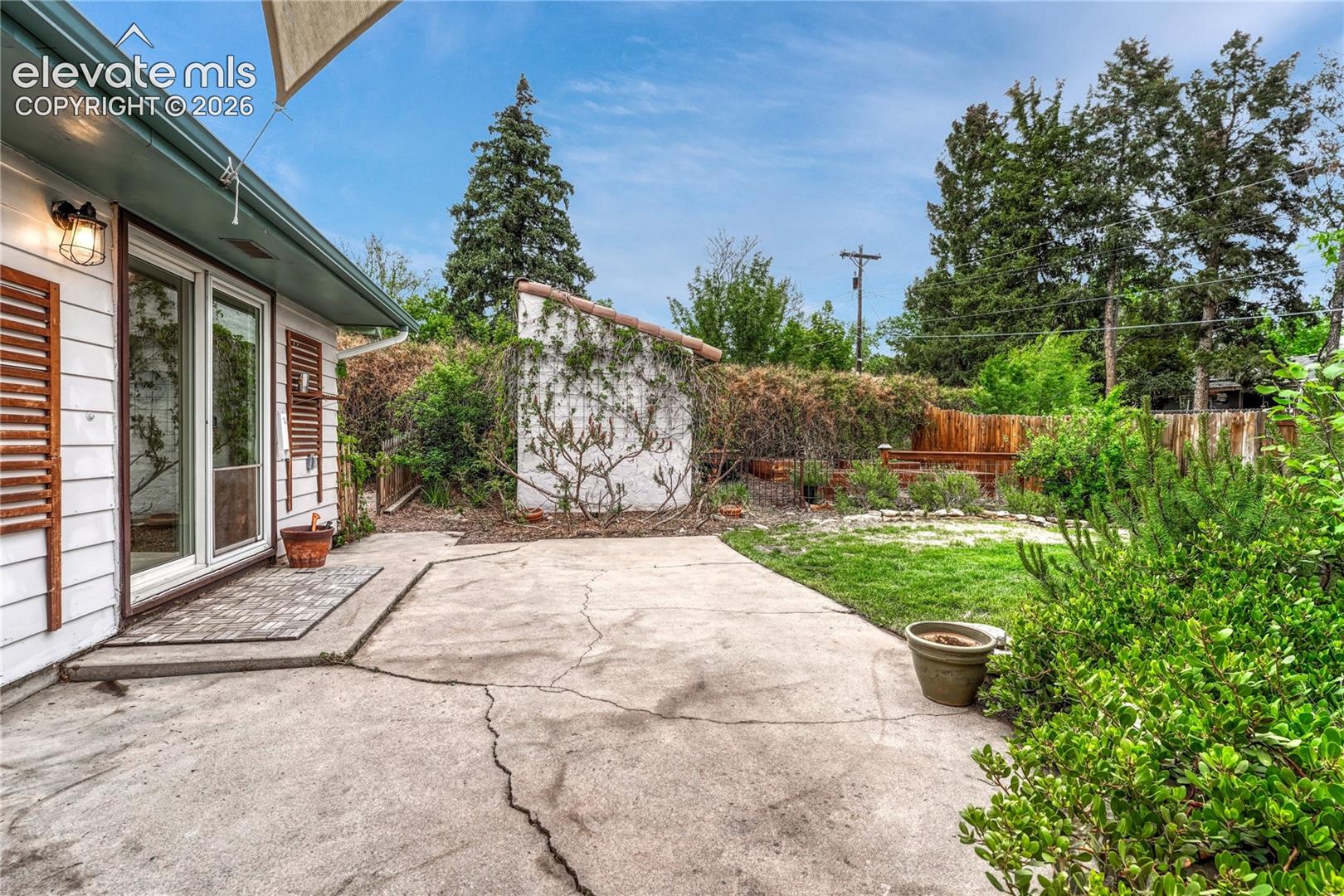 2301 Bedford Lane