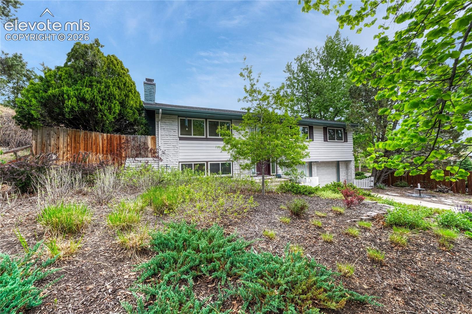 2301 Bedford Lane