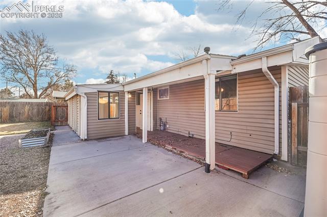 3209 N Arcadia Street