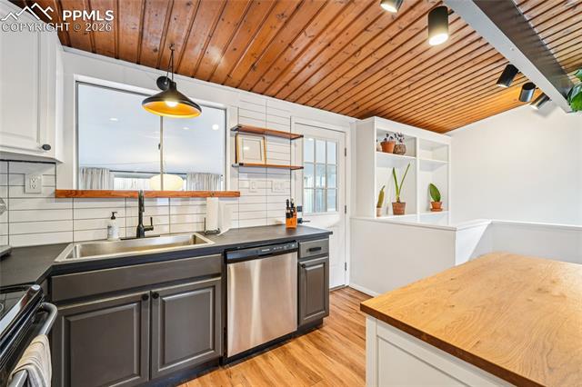 3209 N Arcadia Street