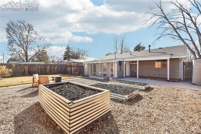 3209 N Arcadia Street