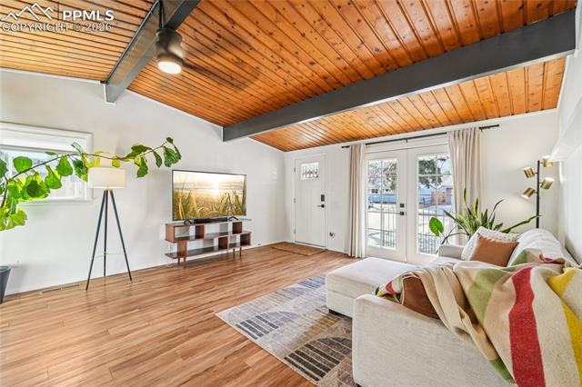 3209 N Arcadia Street