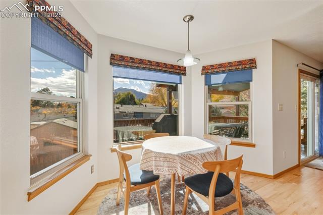 1079 Beacon Hill Way