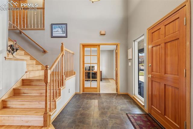 1079 Beacon Hill Way