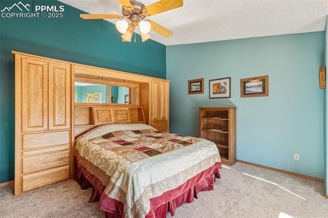 1079 Beacon Hill Way