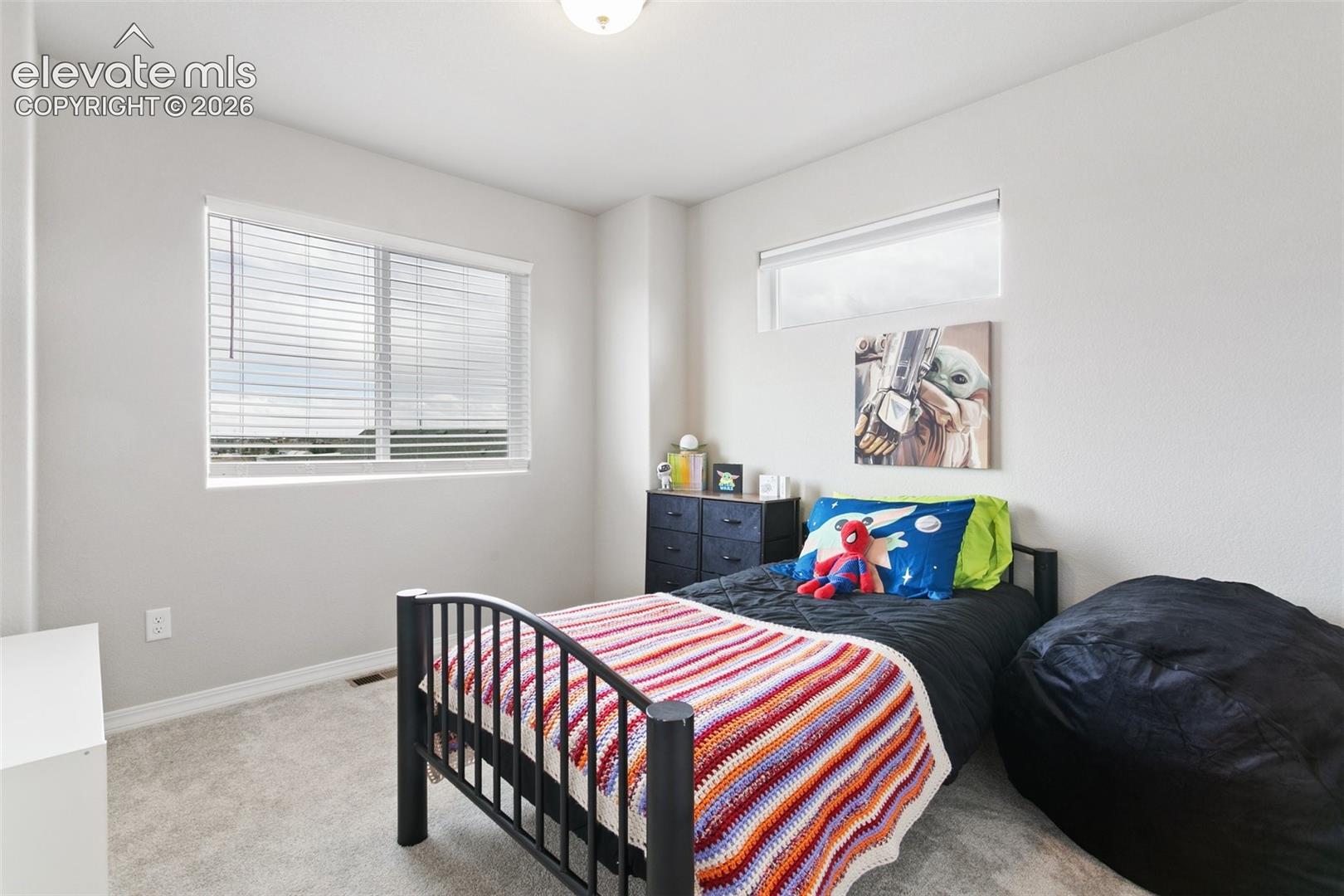 7427 Gorgeted Quail Grove