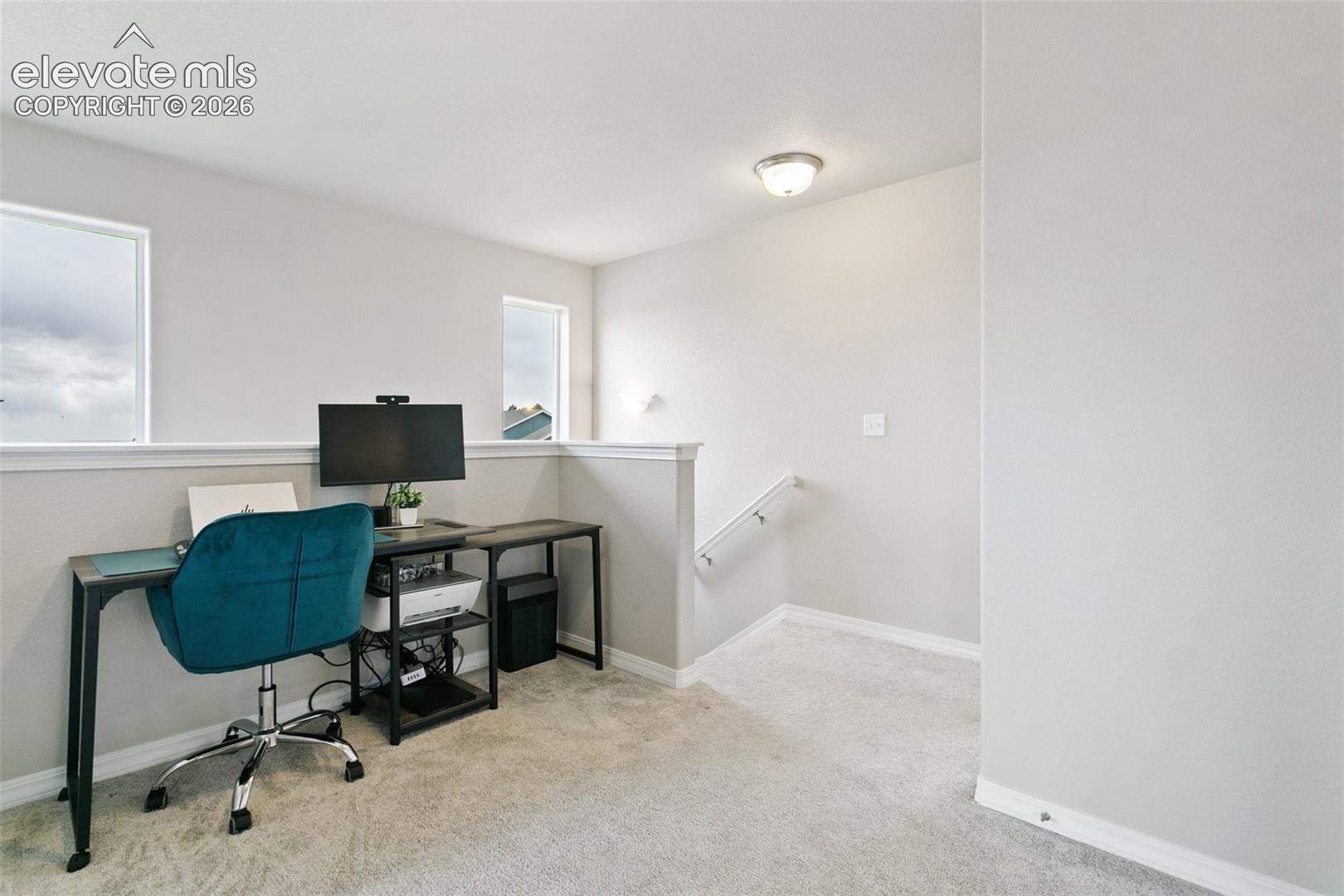 7427 Gorgeted Quail Grove