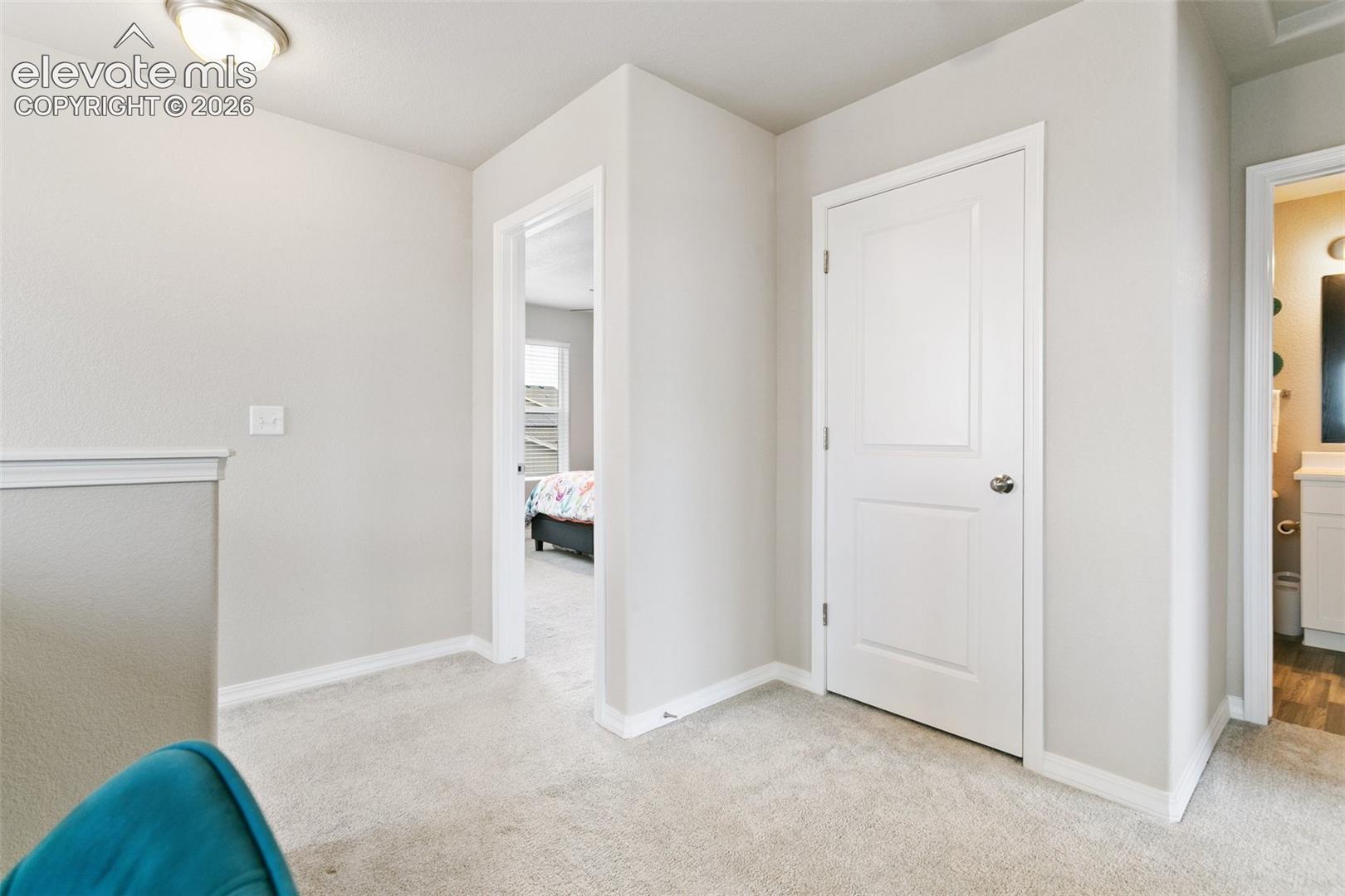 7427 Gorgeted Quail Grove