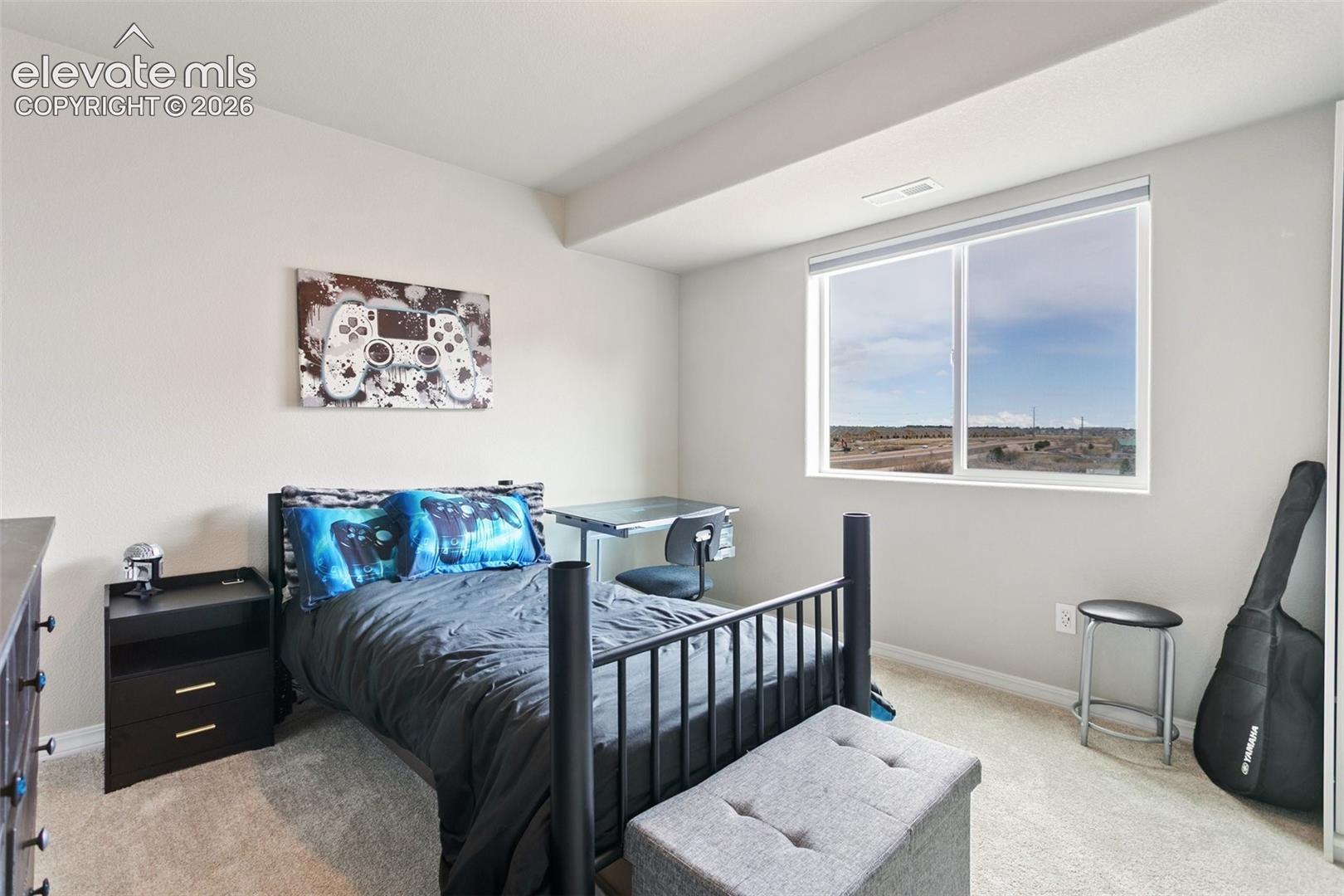 7427 Gorgeted Quail Grove