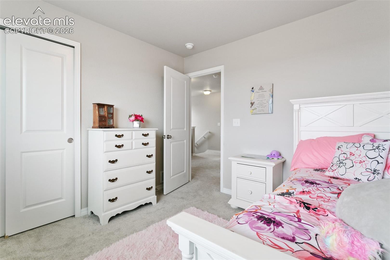 7427 Gorgeted Quail Grove