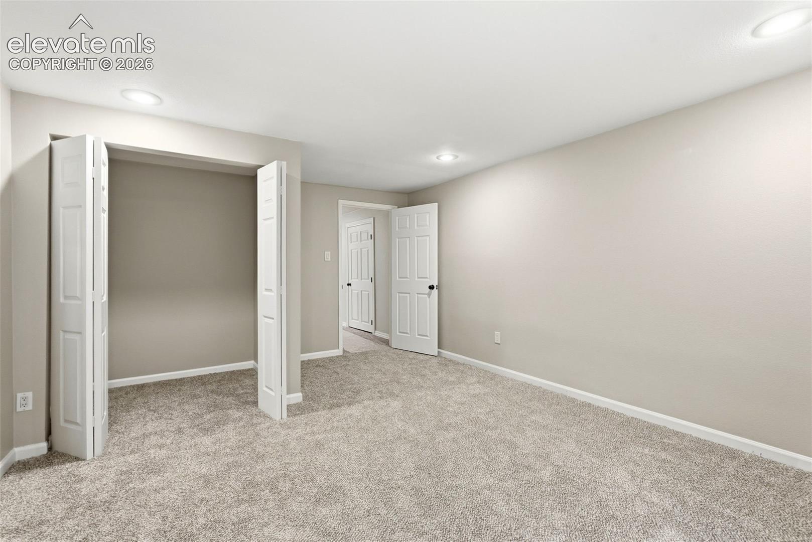 2725 Flintridge Drive